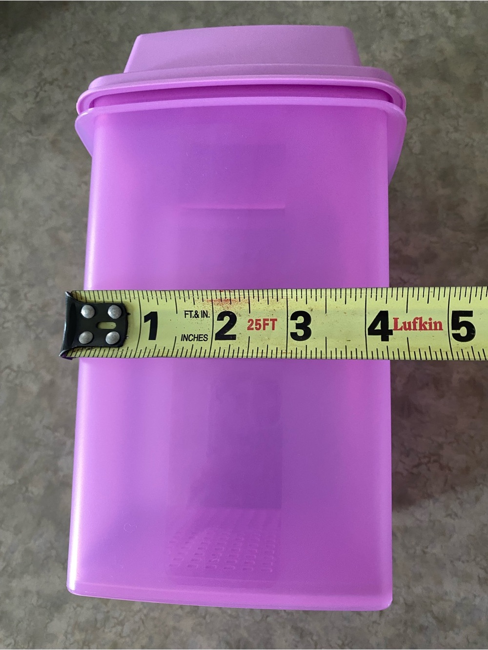 Tupperware Large Pick-a-Deli - Picture 4 of 5